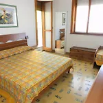 Great Flat In A Quiet Area Бибионе