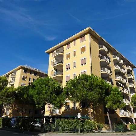 Apartman Great Flat In A Quiet Area *